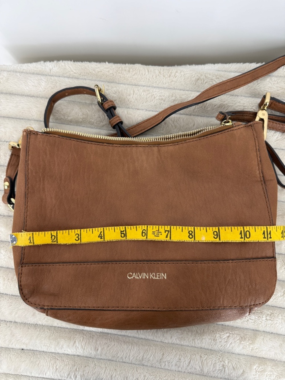 Calvin Klein Sonoma Bubble Lamb Novelty Messenger Crossbody - Picture 15 of 16